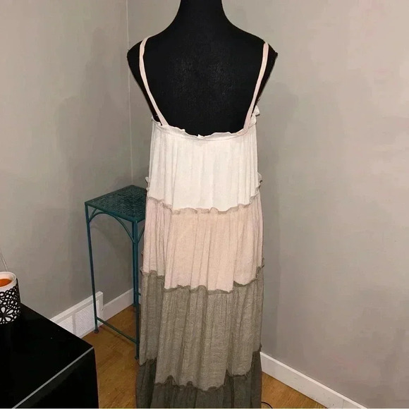 Blu Pepper Maxi  Dress - Picture 4 of 8